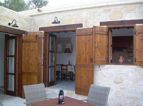 Ktima Charitini 2